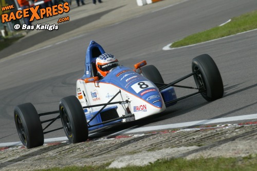 Simon Knap richting zijn Formule Ford-zege